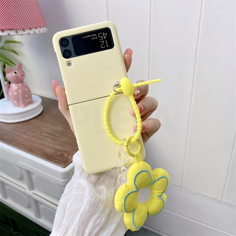 Cute Flower Pendant Case For Samsung Galaxy Z Flip 4